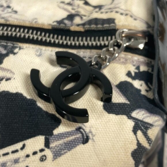 CHANEL Black Bag - Picture 4 of 13